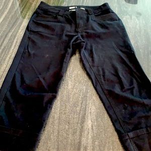 Liz Claiborne black capris